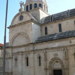 Do Albanii 2009 - stare miasto Szybenik w Chorwacji