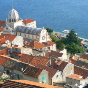 Do Albanii 2009 - stare miasto Szybenik w Chorwacji