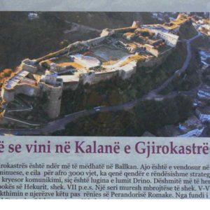 Do Albanii 2009 - zamek w Gjirokastra w Albanii