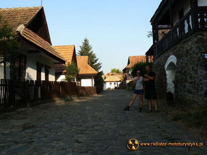 Wyprawa motocyklowa – Bułgarski Bastion Komunizmu. Hollókő – wioska na Liście Światowego Dziedzictwa UNESCO.