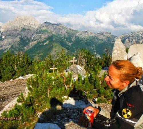 Albański cross na pętli Theth - do kraju śmieci, mercedesów, bunkrów i klaksonów