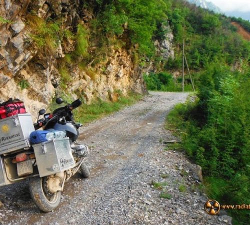 Albański cross na pętli Theth - do kraju śmieci, mercedesów, bunkrów i klaksonów