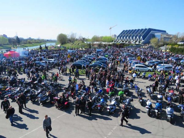 Rozpoczęcie sezonu motocyklowego - topienie marzanny - Rzeszów, Podpromie 2017