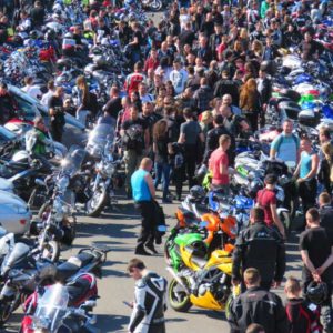 Rozpoczęcie sezonu motocyklowego - topienie marzanny - Rzeszów, Podpromie 2017