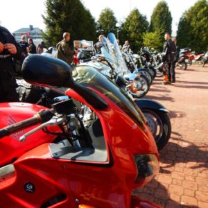 Galeria zdjęć z rozpoczęcia sezonu motocyklowego - Lubaczów-Obóz Zagłady w Błótku 2017