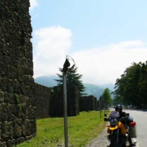 Gruzja motocyklowo 2010 – wyprawa na magiczne Zakaukazie - twierdza Gonio