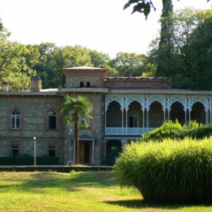 Gruzja motocyklowo 2010 – wyprawa na magiczne Zakaukazie - Gruzja - królewska rezydencja, pałac w Cinandali