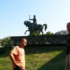 Gruzja motocyklowo 2010 – wyprawa na magiczne Zakaukazie - Gruzja - pomnik króla Herakliusza II w Telawi