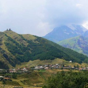 Gruzja motocyklowo 2010 – wyprawa na magiczne Zakaukazie - Gruzja - Tsminda Sameba i góra Kazbek